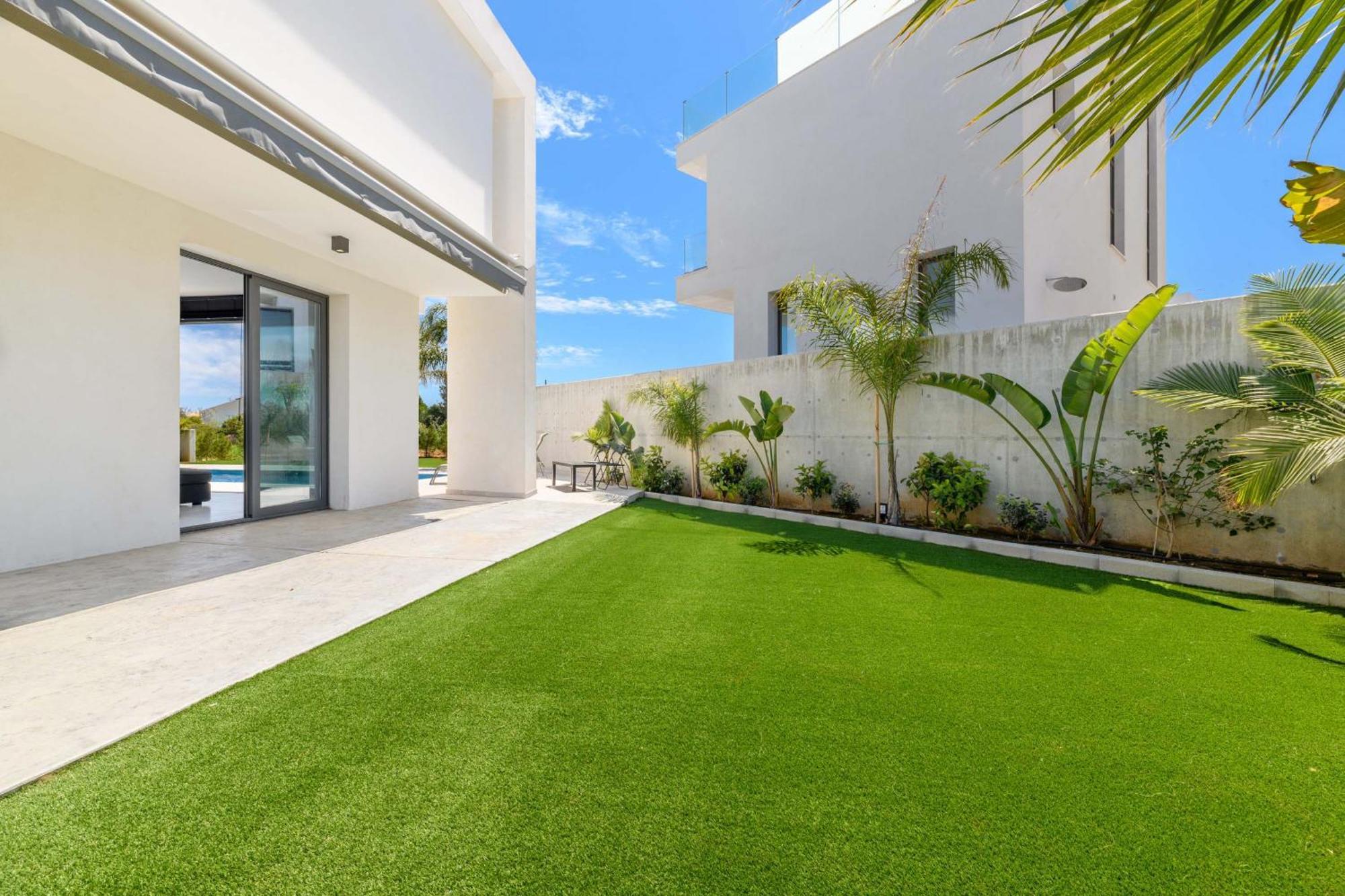 By The Beach - Royal Sapphire Villa Protaras Eksteriør billede